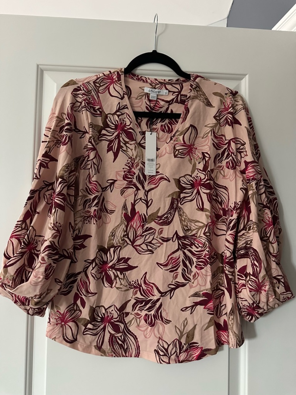 Chico's Salmon Pink Floral Balloon Sleeve V-Neck Top